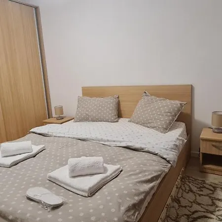Apartment Ivory Lux Aviatiei