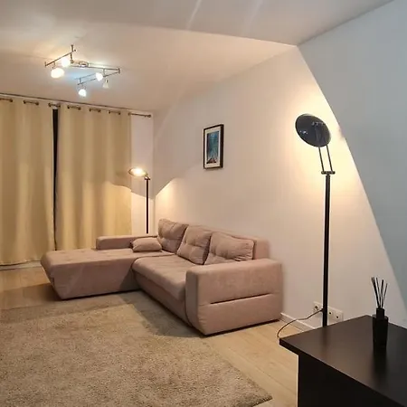 Ivory Lux Aviatiei Apartment