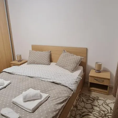 Apartment Ivory Lux Aviatiei
